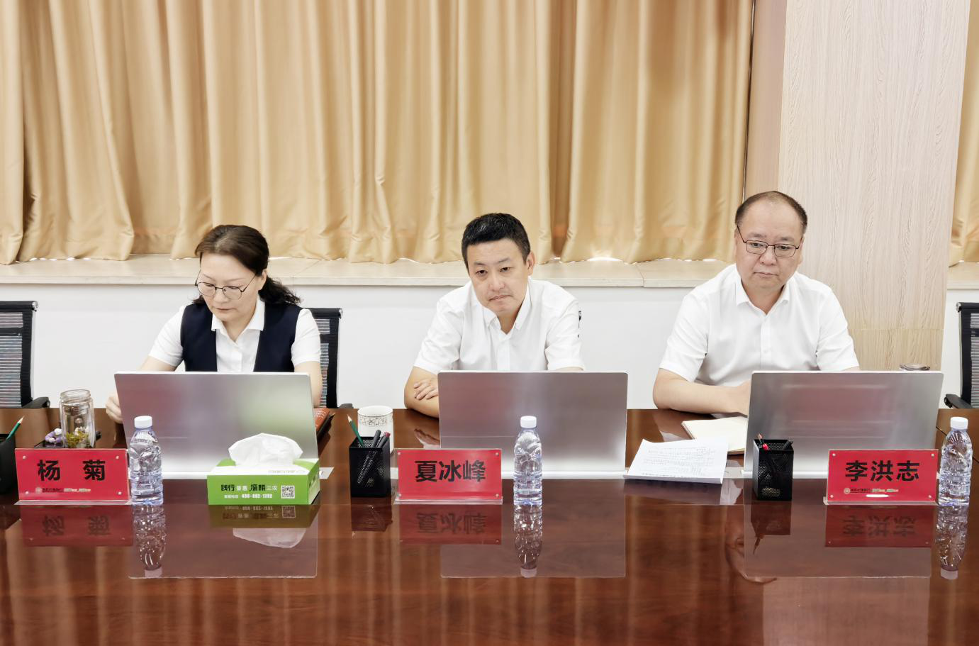 图片8 图片8